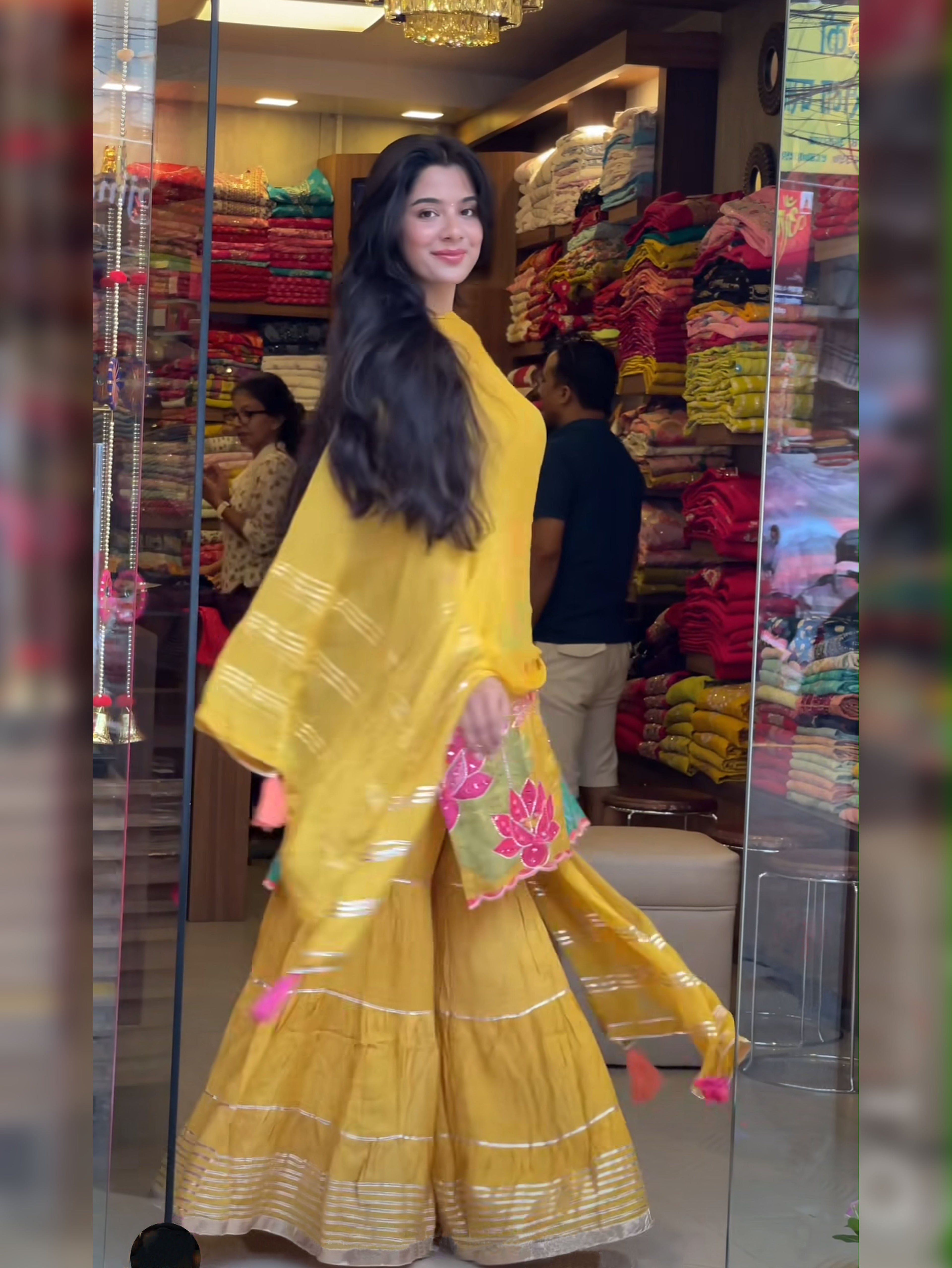 HAYAT- HEAVY FANCY KURTI SARARA PAIR WITH DUPATTA SET
