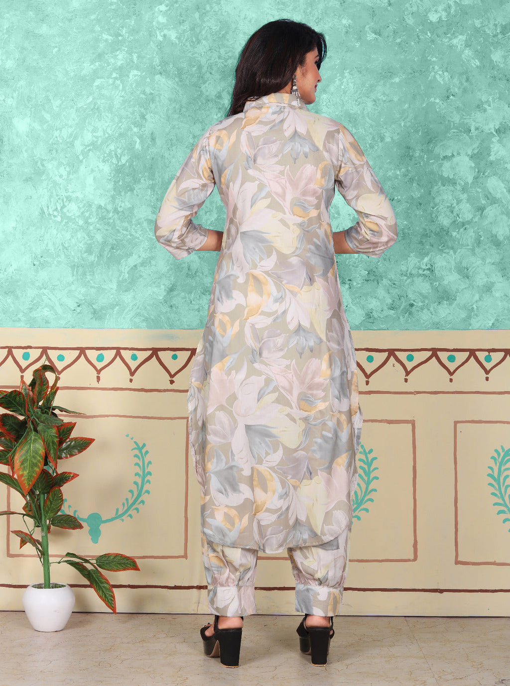 MAHEK FANCY CO-ORD SET NACK & POCKET WITH REAL MIRROR.