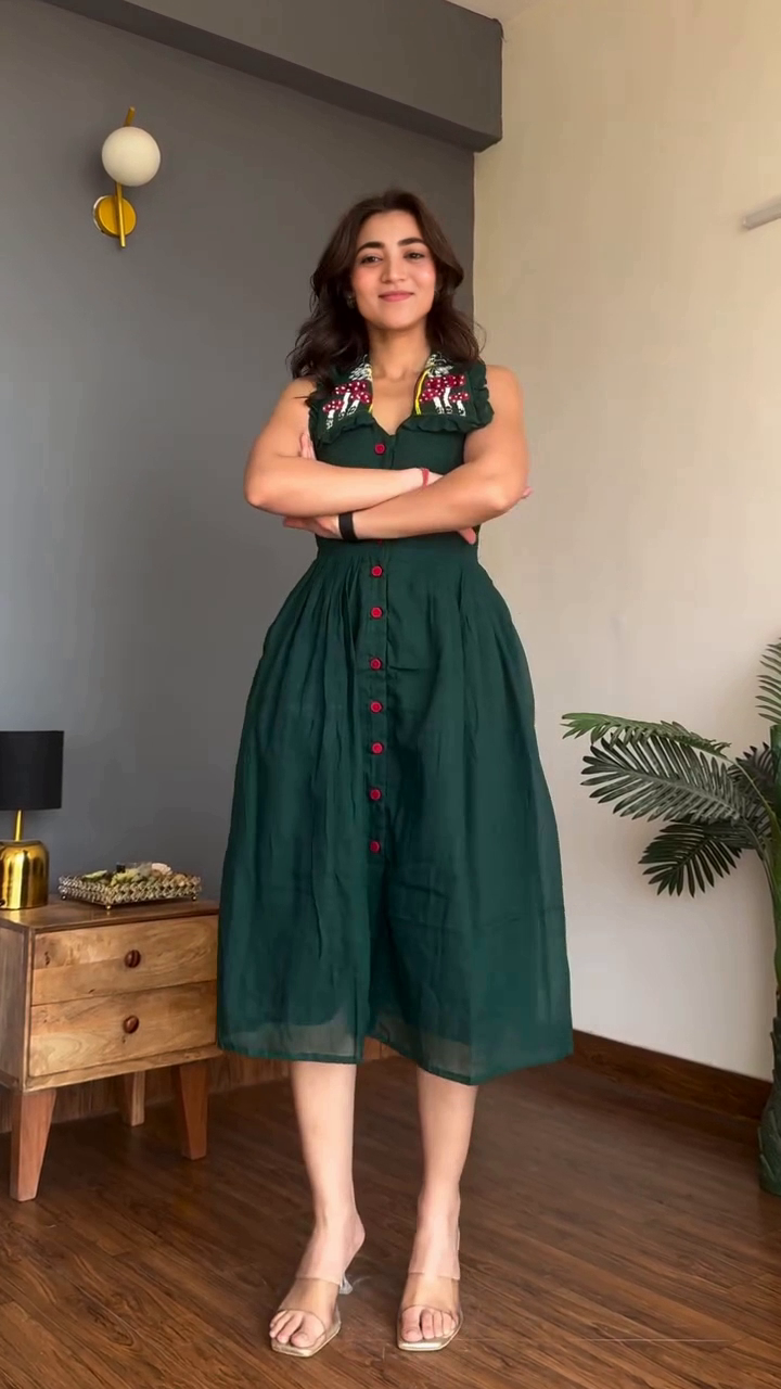Sanaya-Collar Western Collection