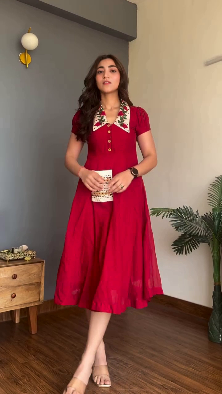 Sanaya-Collar Western Collection