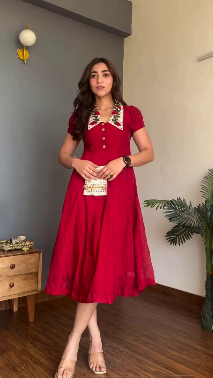 Sanaya-Collar Western Collection